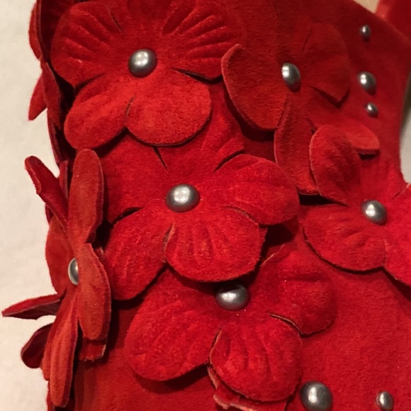 Charles David Sicilian red size 11 slides shoes flowers 🌺 daisies suede leather - Picture 8 of 16